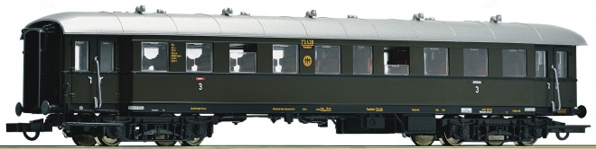 Express train Passenger car 3rd class<br /><a href='images/pictures/Roco/179054.jpg' target='_blank'>Full size image</a>